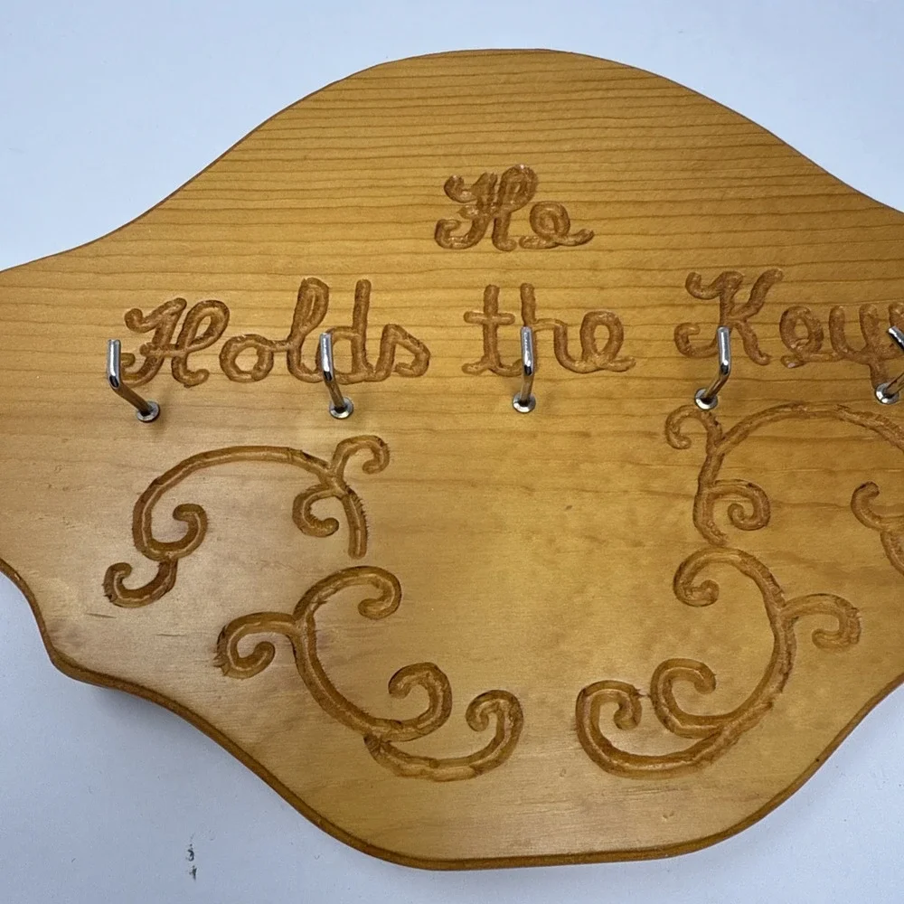 Vintage Wood Wall Mount 5 Hook Key Holder He Holds The Keys Religious Cottage